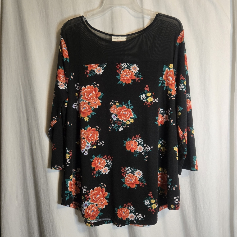 NWT Bobbie B Brooks Black Floral Top With Necklace, Size XL